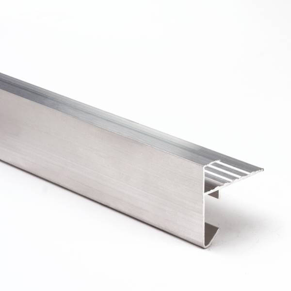 Mtr. BRUTE Daktrim 45 x 45 mm prijs p/mtr blank lengte 2.5 mtr.
