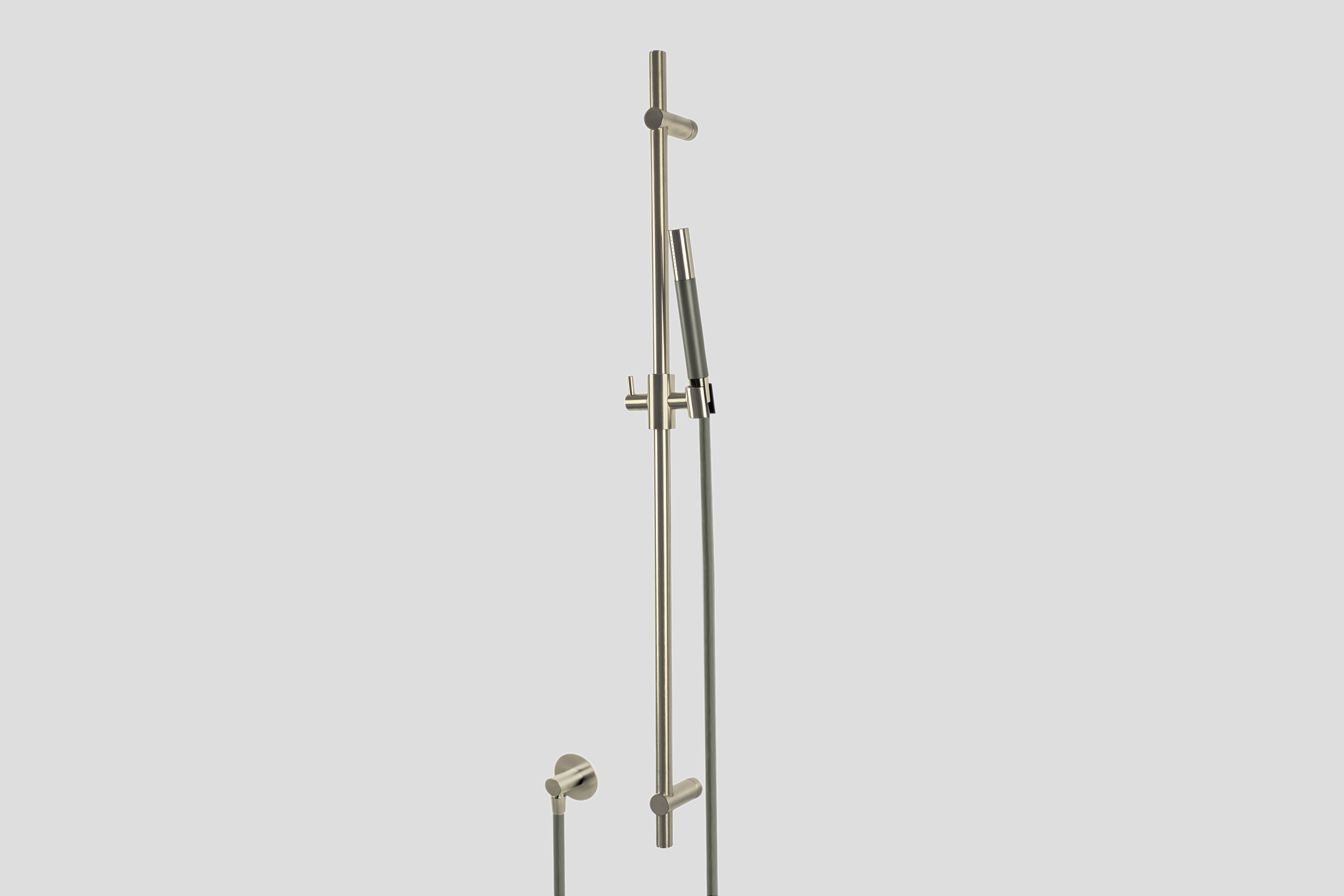 Lagoo Garda glijstang met wanduitlaat handdouche staaf en doucheslang G5210BN Brushed Nickel
